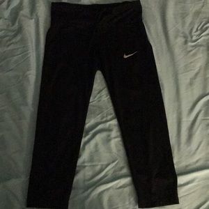 Black nike crop leggings